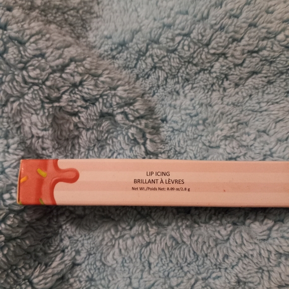 Estate Lip Icing Gloss-Semi-sheer brown rose with shimmer BNIB - Picture 3 of 9